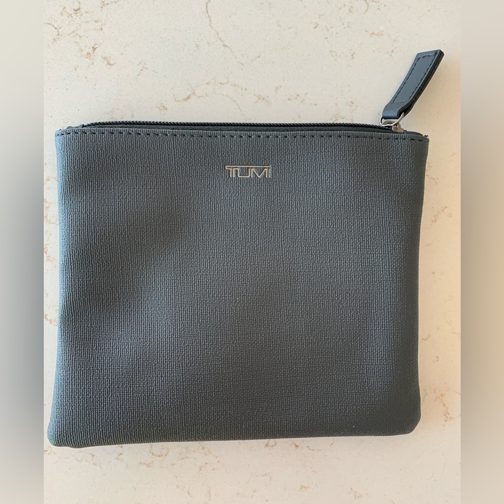 Tumi bag